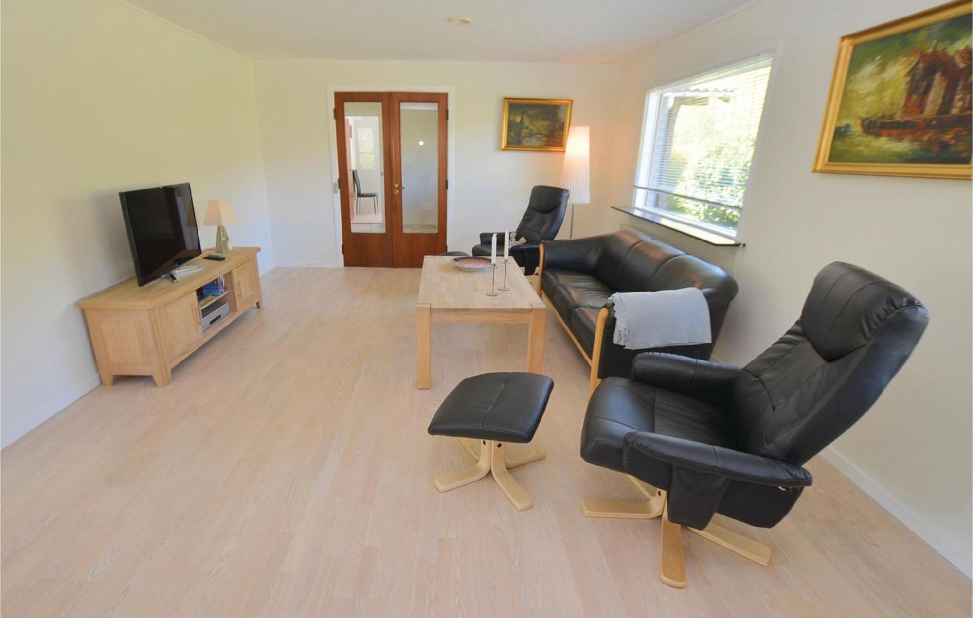 Stunning Home In Augustenborg With Kitchen Luaran gambar