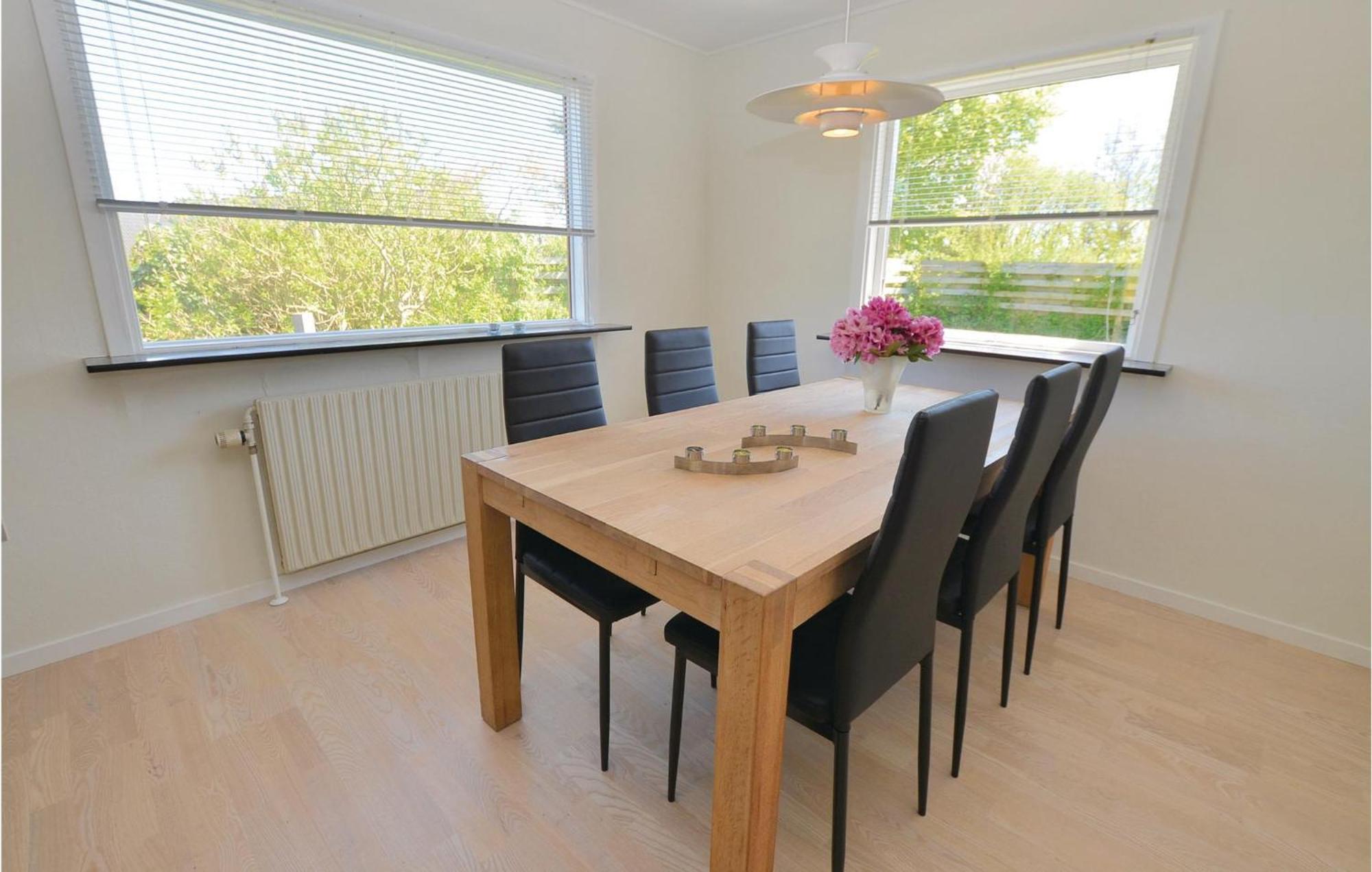 Stunning Home In Augustenborg With Kitchen Luaran gambar